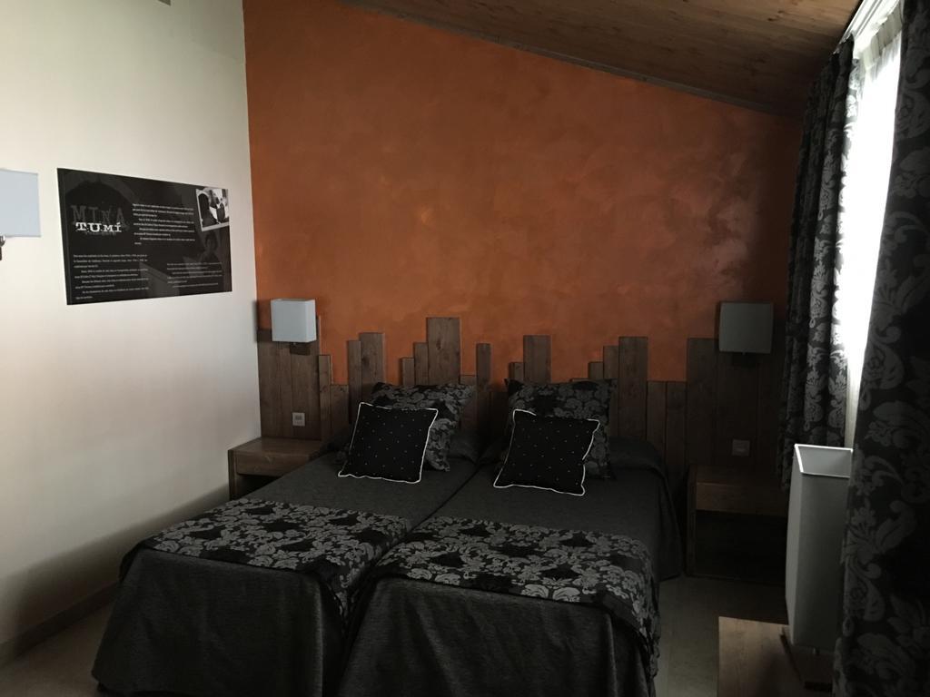 ホテル Santa Barbara Sant Corneli エクステリア 写真